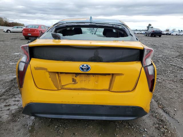 JTDKARFU2G3521590 - 2016 TOYOTA PRIUS YELLOW photo 6