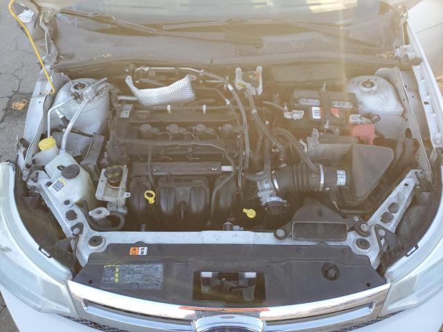 1FAHP3FN4AW209197 - 2010 FORD FOCUS SE WHITE photo 11