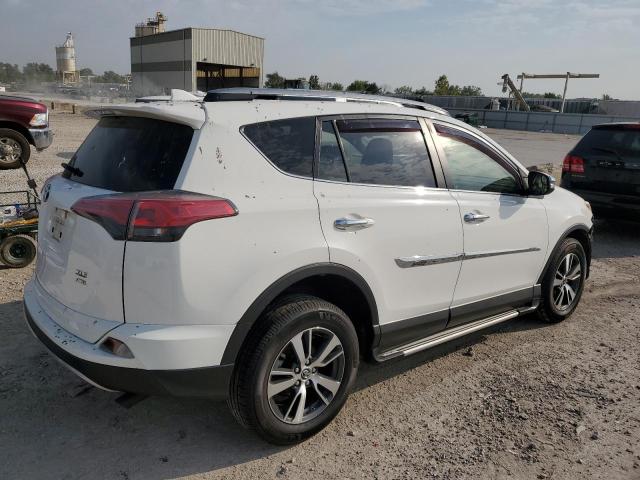 JTMRFREV0HJ135936 - 2017 TOYOTA RAV4 XLE Weiß Foto 3