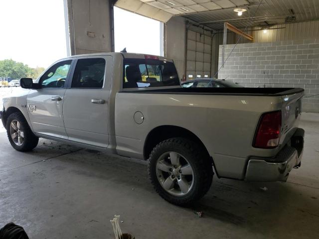 1C6RR7TT4KS556189 - 2019 RAM 1500 CLASS SLT Сріблястий фото 2