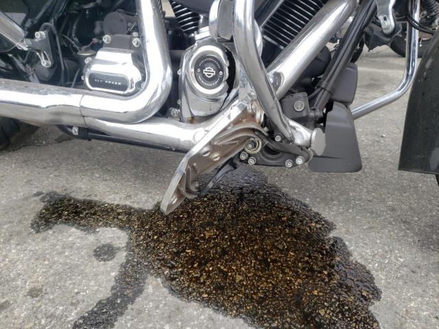 1HD1KHC25LB606945 - 2020 HARLEY-DAVIDSON FLTRX 黑色 照片 9