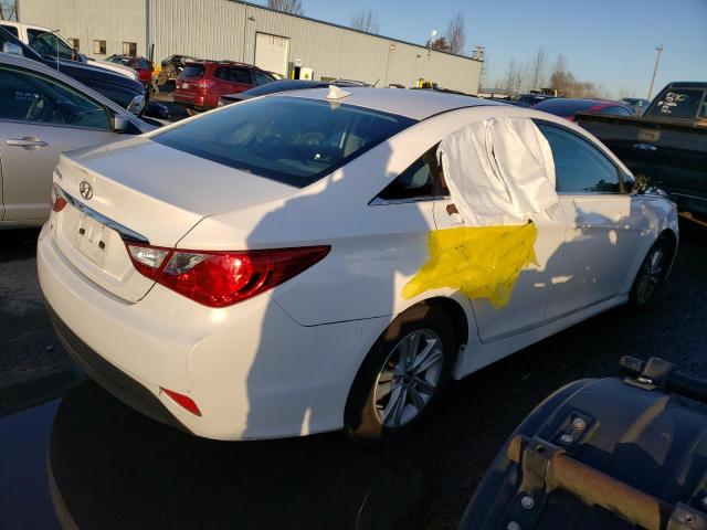 5NPEB4AC4EH853592 - 2014 HYUNDAI SONATA GLS WHITE photo 3