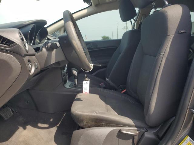 3FADP4BJ2JM106626 - 2018 FORD FIESTA SE GRAY photo 7