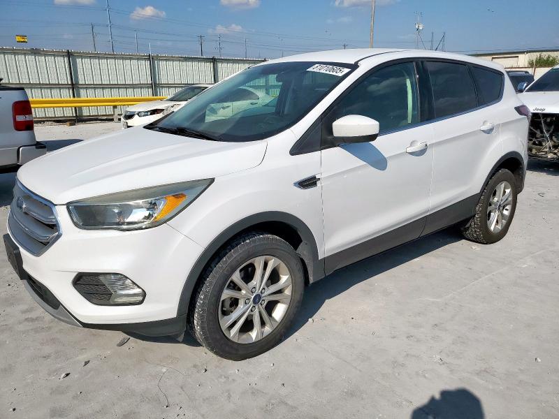 2017 FORD ESCAPE SE, 