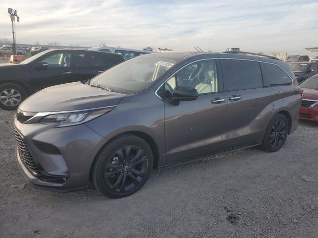 2022 TOYOTA SIENNA XSE, 