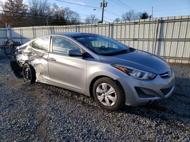 5NPDH4AE8GH709039 - 2016 HYUNDAI ELANTRA SE SILVER photo 4