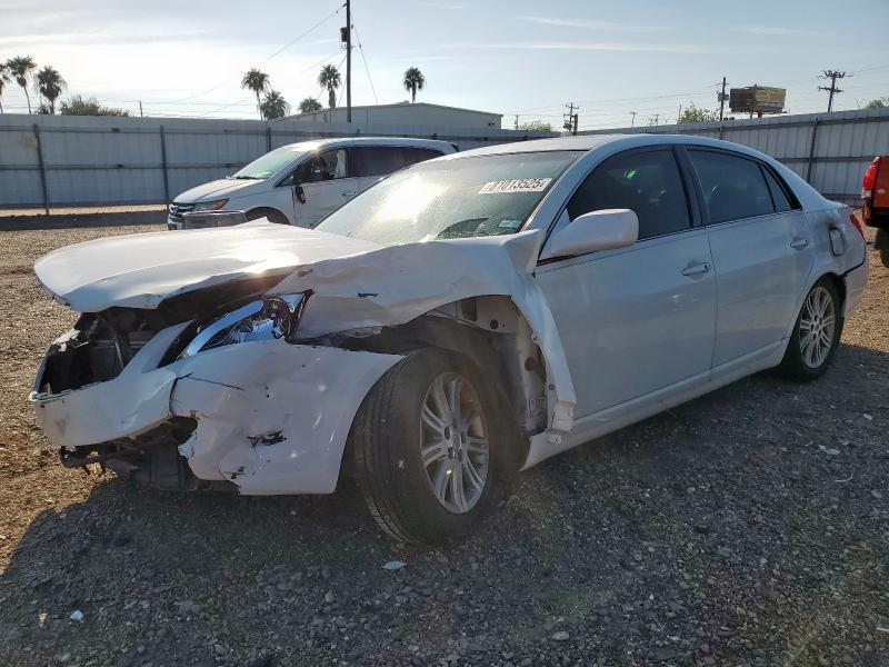 2006 TOYOTA AVALON XL, 