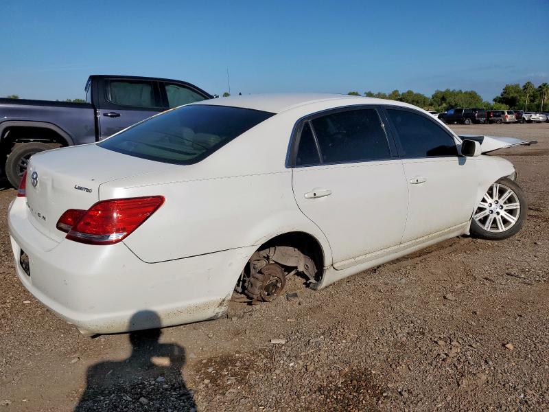 4T1BK36BX6U064637 - 2006 TOYOTA AVALON XL WHITE photo 3