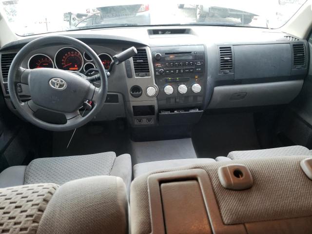 5TFRU5F10BX025158 - 2011 TOYOTA TUNDRA DOUBLE CAB SR5 WHITE photo 8