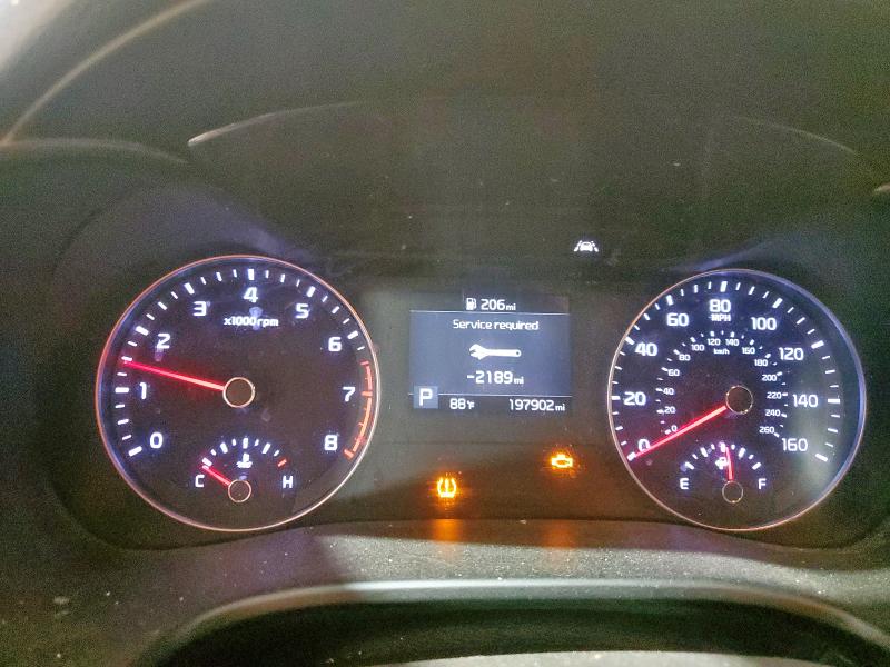 3KPF24AD0KE082108 - 2019 KIA FORTE FE RED photo 9