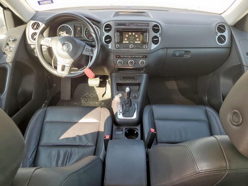 WVGAV3AX3DW586503 - 2013 VOLKSWAGEN TIGUAN S ვერცხლისფერი ფოტო 8