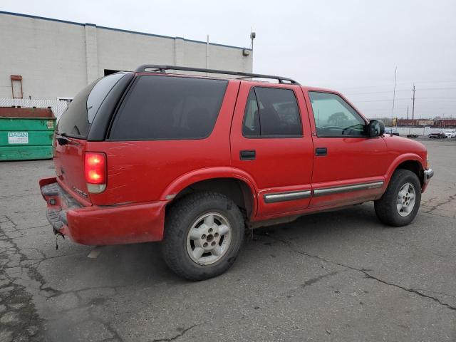 1GNDT13W5Y2343733 - 2000 CHEVROLET BLAZER RED photo 3