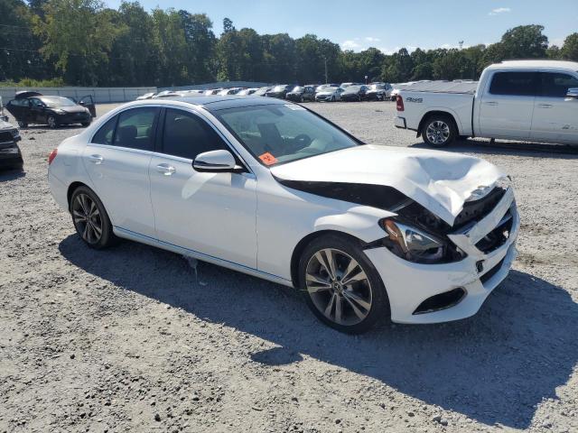 55SWF4JB2HU219330 - 2017 MERCEDES-BENZ C 300 თეთრი ფოტო 4