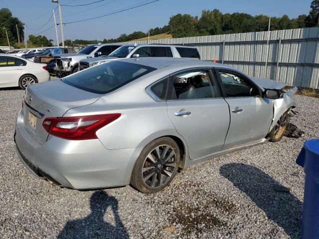 1N4AL3AP5JC203478 - 2018 NISSAN ALTIMA 2.5 Srebrny zdjęcie 3