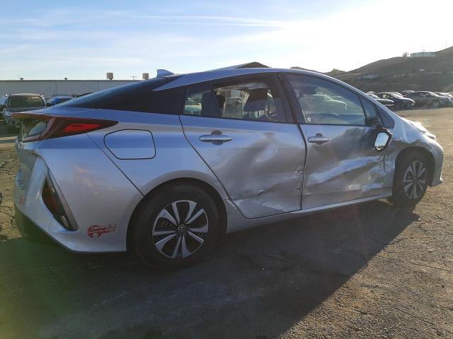 JTDKARFP1J3078236 - 2018 TOYOTA PRIUS PRIM 银色 照片 3