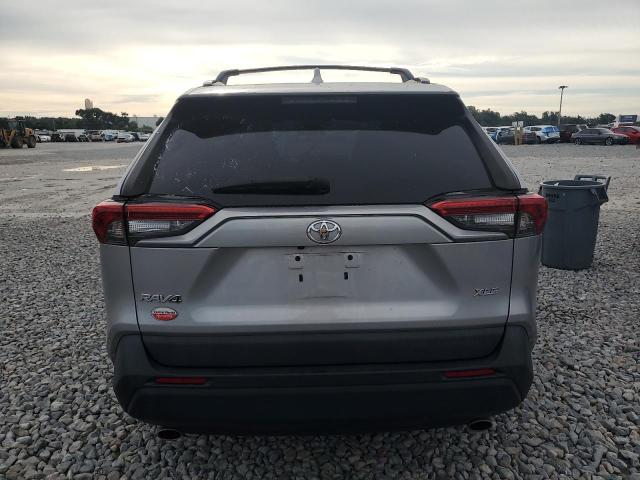 2T3W1RFV0MC170232 - 2021 TOYOTA RAV4 XLE SILVER photo 6