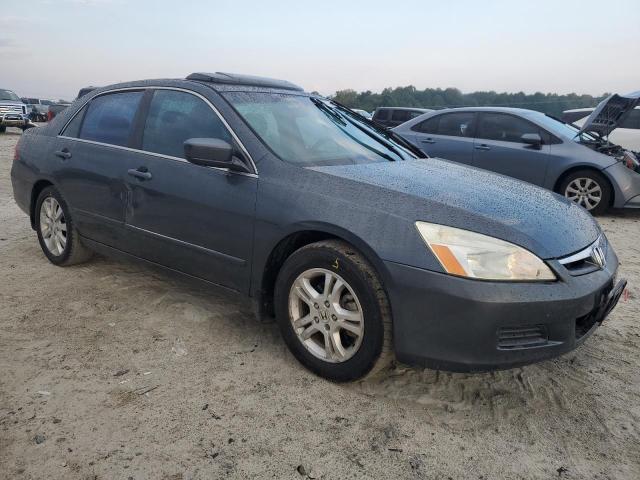 1HGCM665X6A047757 - 2006 HONDA ACCORD EX BLUE photo 4