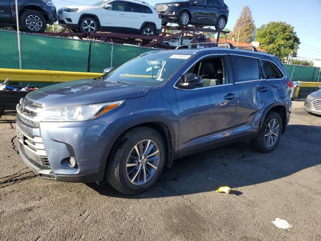 2019 TOYOTA HIGHLANDER SE, 