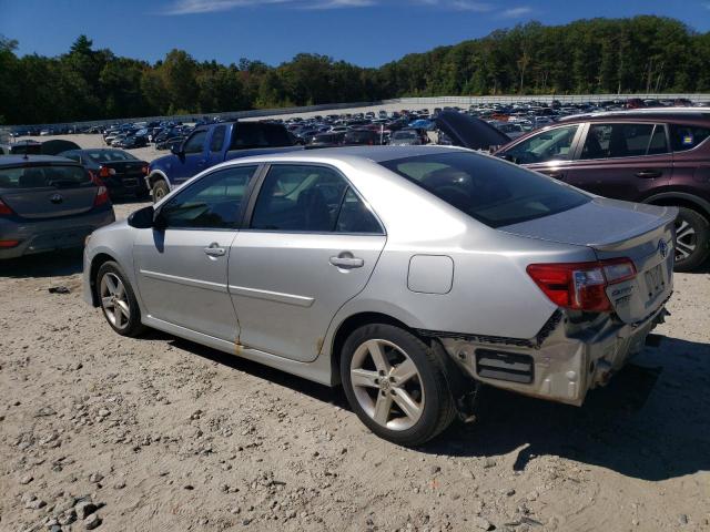 4T1BF1FK6CU185699 - 2012 TOYOTA CAMRY BASE SILVER photo 2