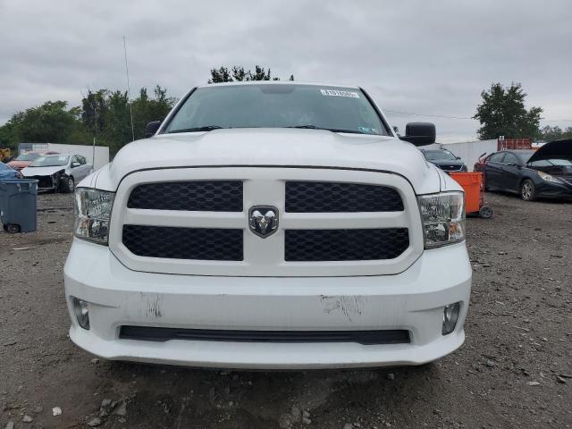 1C6RR7FT5JS186588 - 2018 RAM 1500 ST Blanc photo 5