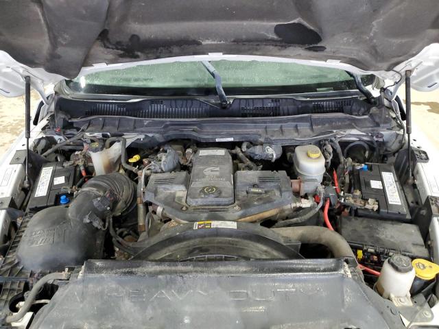 3C6UR5JL1JG289567 - 2018 RAM 2500 SLT WHITE photo 11