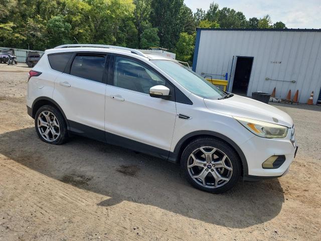 1FMCU0J94HUA03921 - 2017 FORD ESCAPE TITANIUM თეთრი ფოტო 4