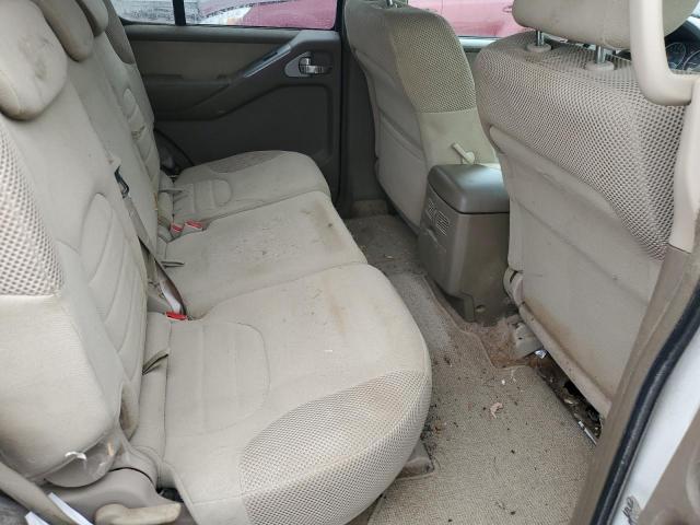 5N1AR18W65C776336 - 2005 NISSAN PATHFINDER LE 白色 照片 11