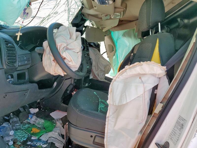 3C6LRVAG0NE132354 - 2022 RAM PROMASTER 1500 STANDARD Белый фото 7