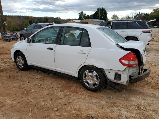 3N1BC11E79L389934 - 2009 NISSAN VERSA S WHITE photo 2