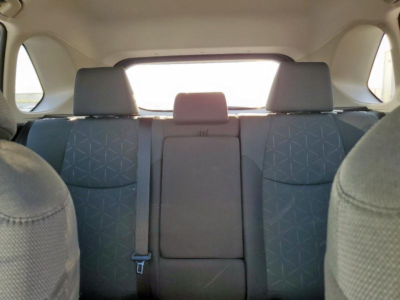 2T3W1RFV4RW362386 - 2024 TOYOTA RAV4 XLE WHITE photo 10