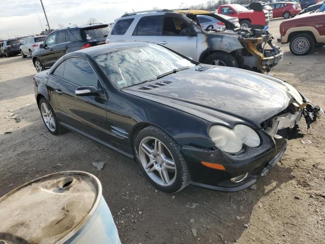 WDBSK71F18F136823 - 2008 MERCEDES-BENZ SL 550 BLACK photo 4