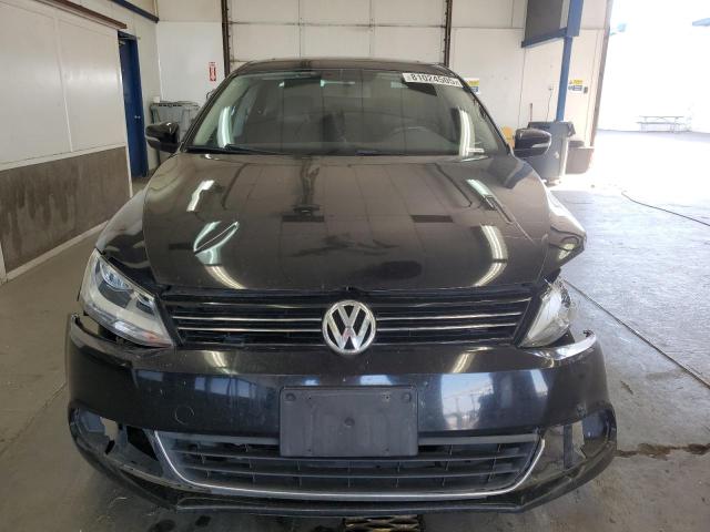 3VWDP7AJXDM371552 - 2013 VOLKSWAGEN JETTA SE შავი ფოტო 5
