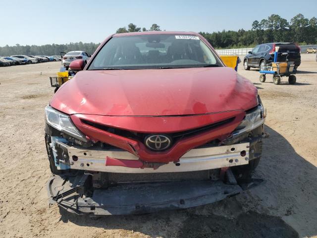 4T1G11AK8LU320516 - 2020 TOYOTA CAMRY SE RED photo 5