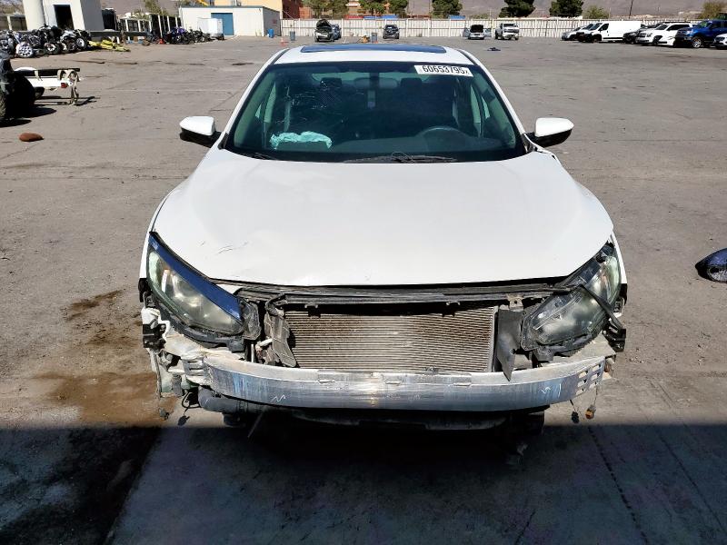 19XFC1F3XGE208610 - 2016 HONDA CIVIC EX WHITE photo 9