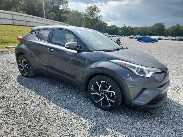 NMTKHMBXXKR067755 - 2019 TOYOTA C-HR XLE GRAY photo 4