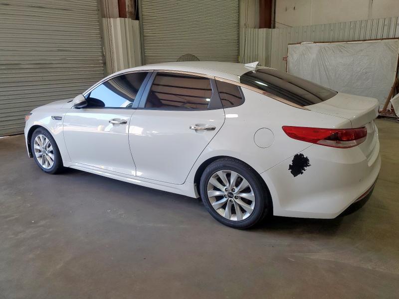5XXGT4L33JG267961 - 2018 KIA OPTIMA LX თეთრი ფოტო 2