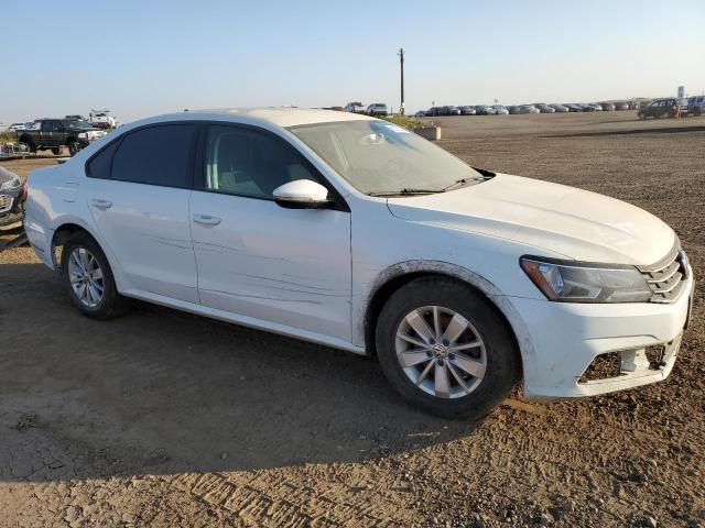 1VWAA7A36JC020642 - 2018 VOLKSWAGEN PASSAT S WHITE photo 4