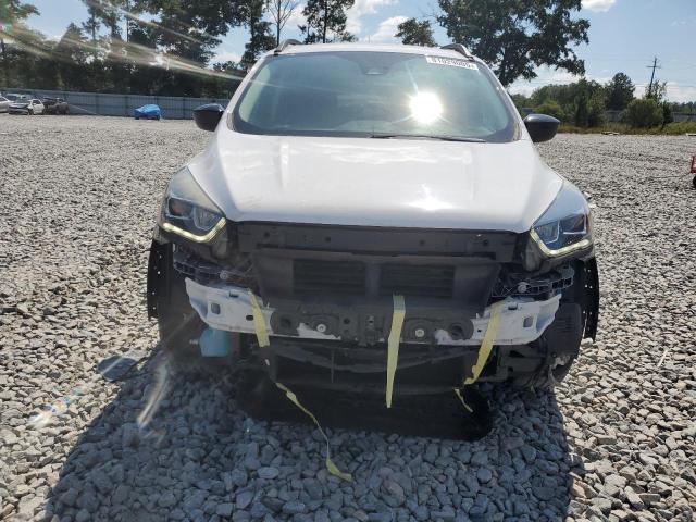 1FMCU0GD5JUD14095 - 2018 FORD ESCAPE SE WHITE photo 5