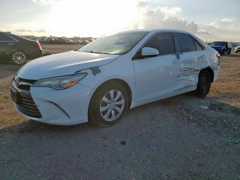 2015 TOYOTA CAMRY LE, 