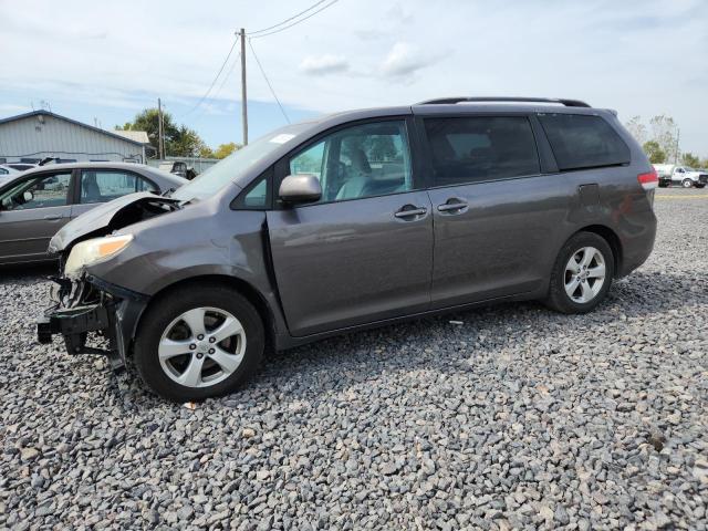 2014 TOYOTA SIENNA LE, 