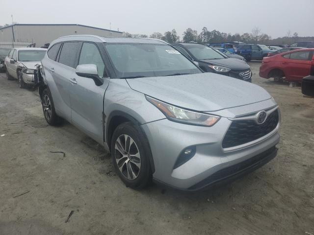 5TDGZRAH7LS513082 - 2020 TOYOTA HIGHLANDER XLE GRAY photo 4