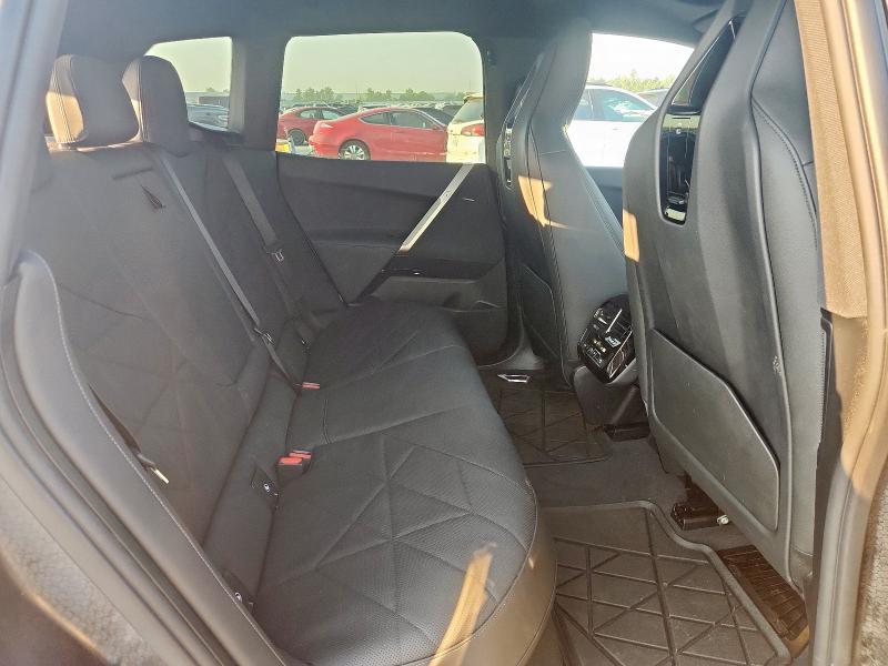 WB523CF08SCS46185 - 2025 BMW IX XDRIVE50 WHITE photo 11