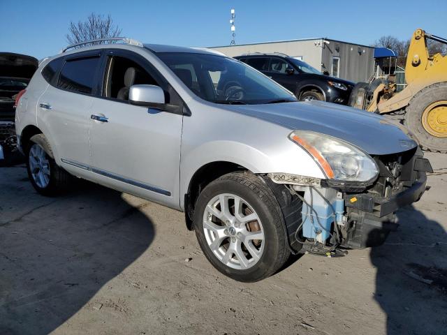 JN8AS5MV2BW677332 - 2011 NISSAN ROGUE S SILVER photo 4