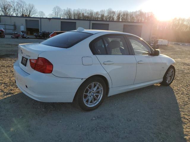 WBAPH7G51ANM48699 - 2010 BMW 328 I WHITE photo 3