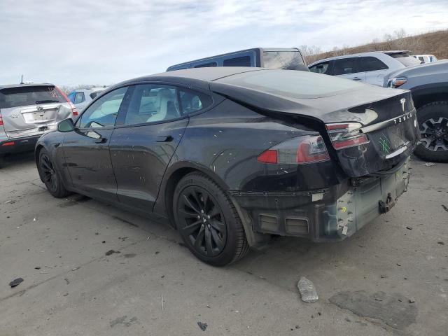 5YJSA1E26GF174950 - 2016 TESLA MODEL S 70 BLACK photo 2