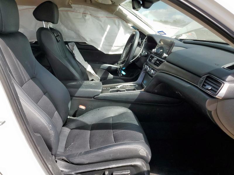 1HGCV2F91JA012672 - 2018 HONDA ACCORD TOURING Ақ фото 7