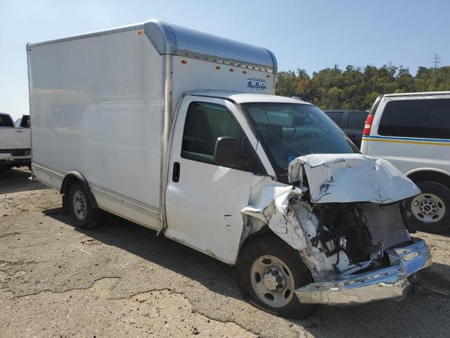 1HA0GRF76RN015036 - 2024 CHEV EXPRESS G3500 WHITE photo 4