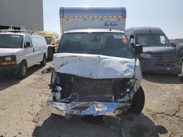 1HA0GRF76RN015036 - 2024 CHEV EXPRESS G3500 WHITE photo 5