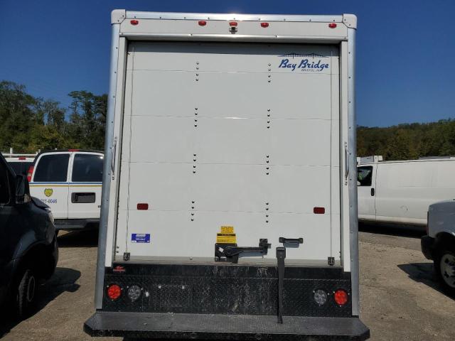 1HA0GRF76RN015036 - 2024 CHEV EXPRESS G3500 WHITE photo 6