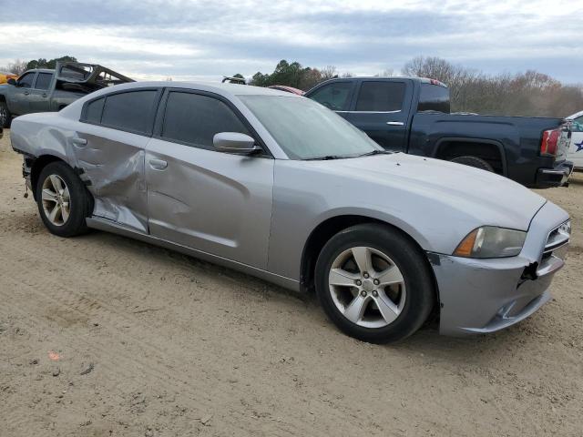 2C3CDXBG0EH243125 - 2014 DODGE CHARGER SE SILVER photo 4